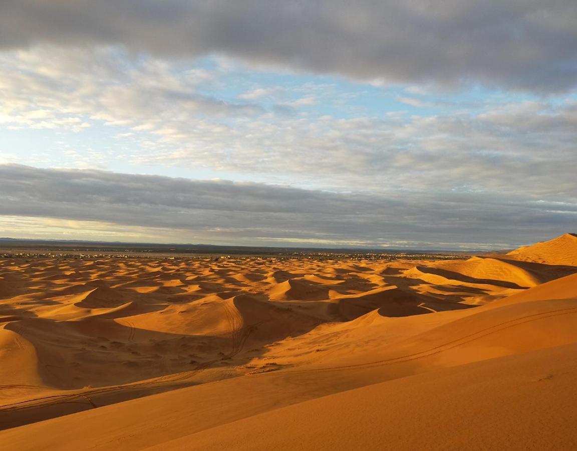 Milky Way Desert Camp Merzouga Extérieur photo